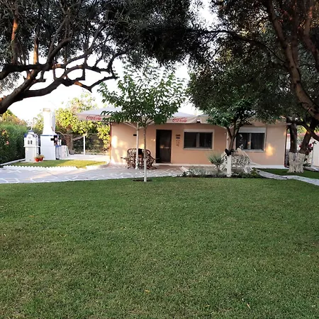 Olive Treehouse Villa Nea Poteidaia Exterior photo